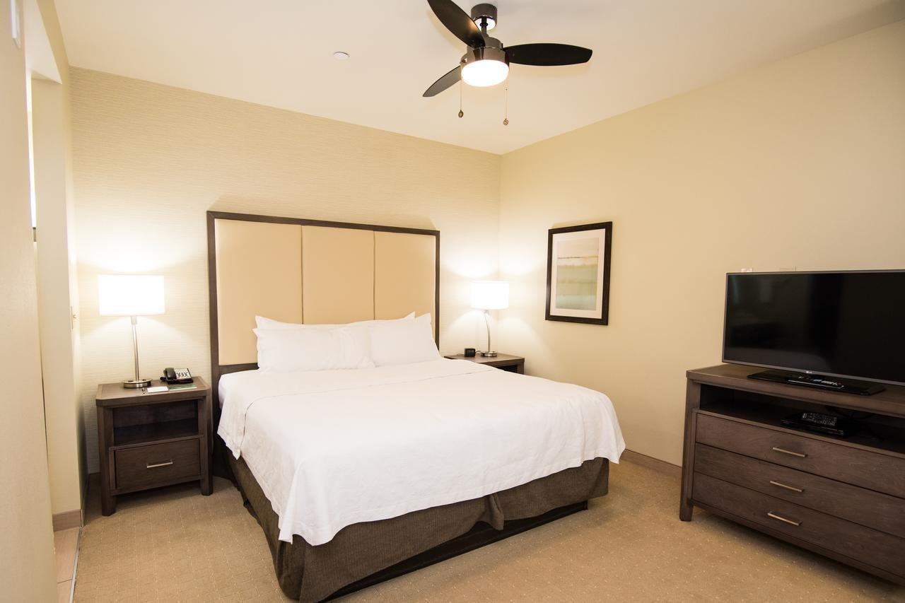 Hilton Garden Inn Dubuque Downtown Екстериор снимка