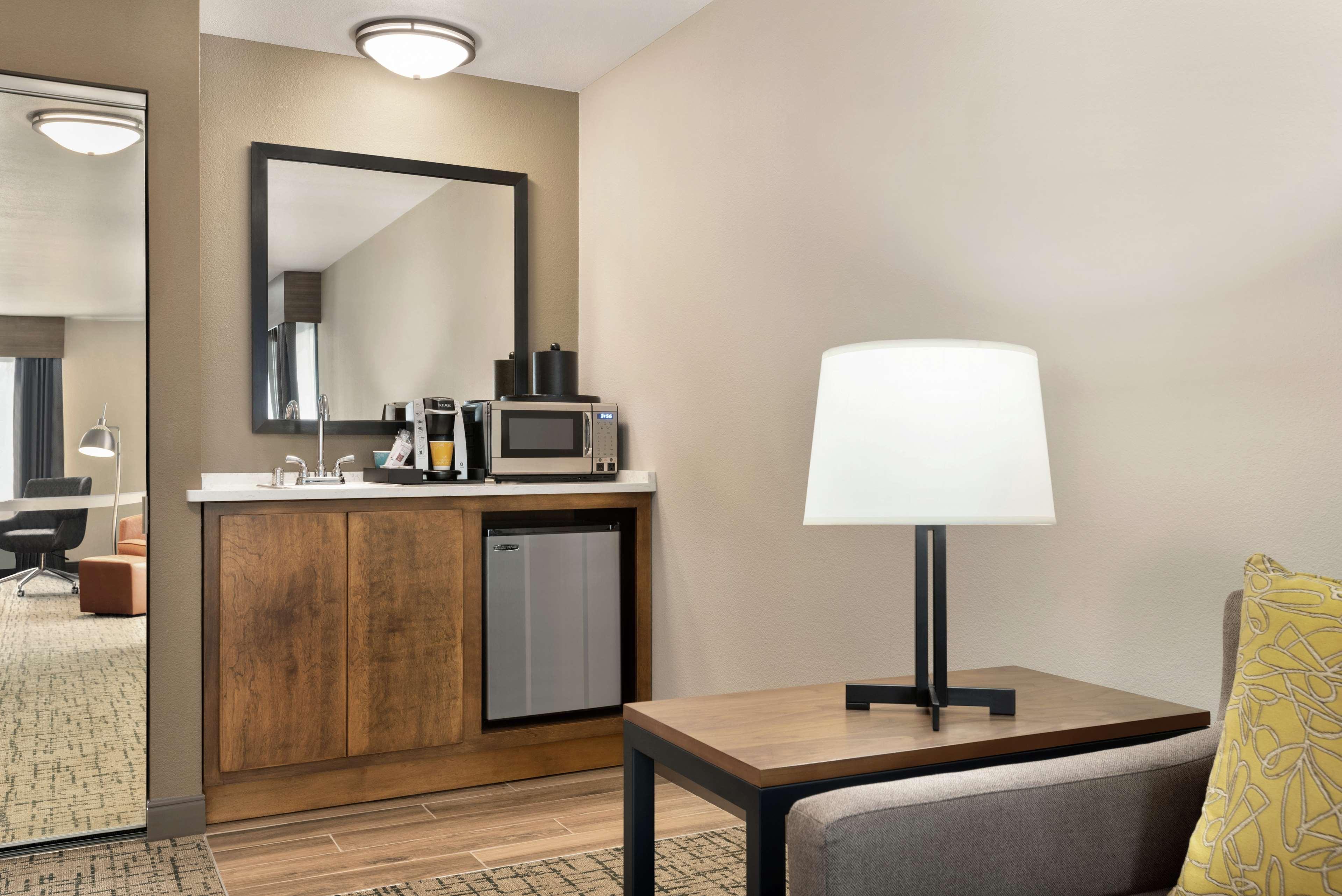 Hilton Garden Inn Dubuque Downtown Екстериор снимка
