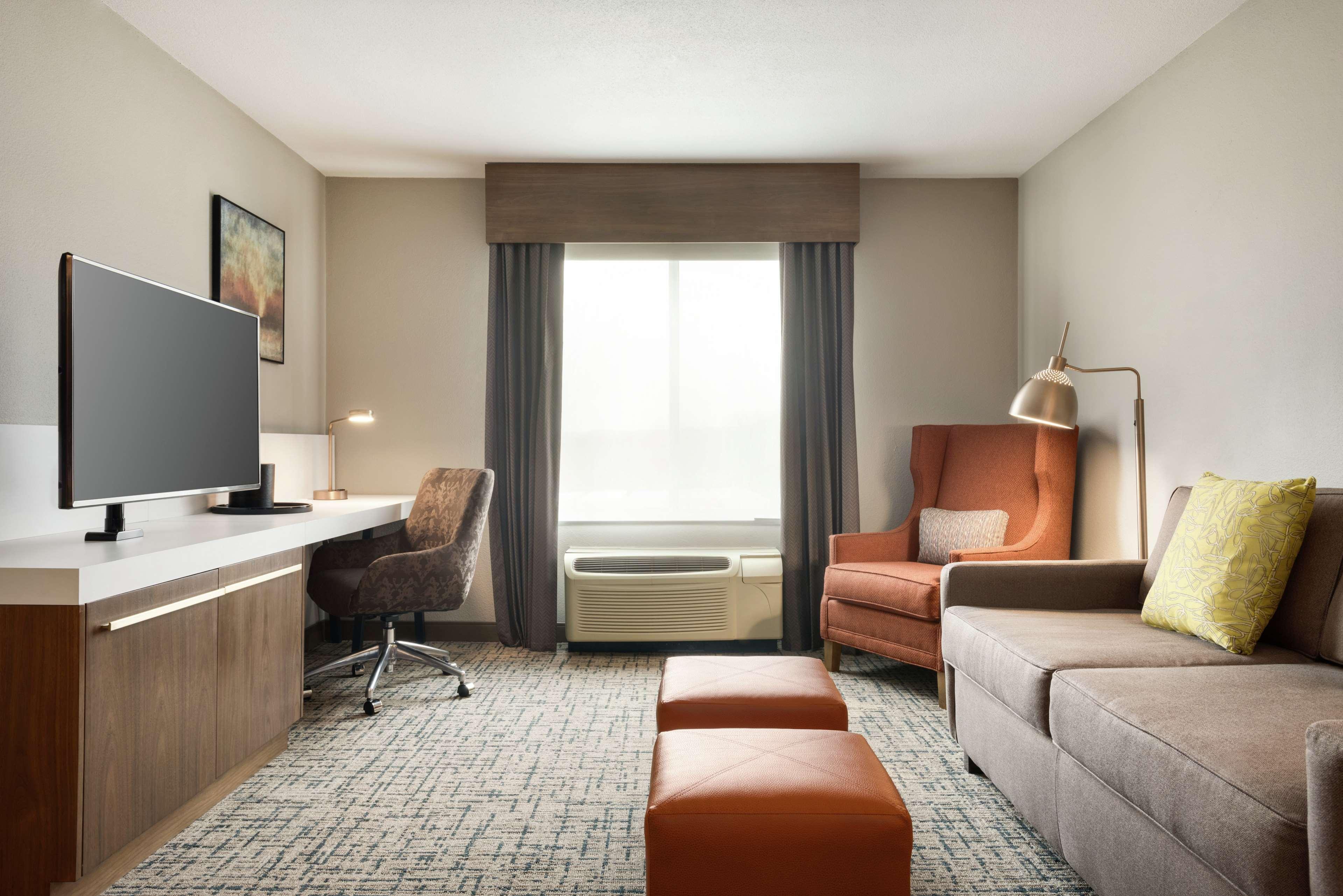 Hilton Garden Inn Dubuque Downtown Екстериор снимка