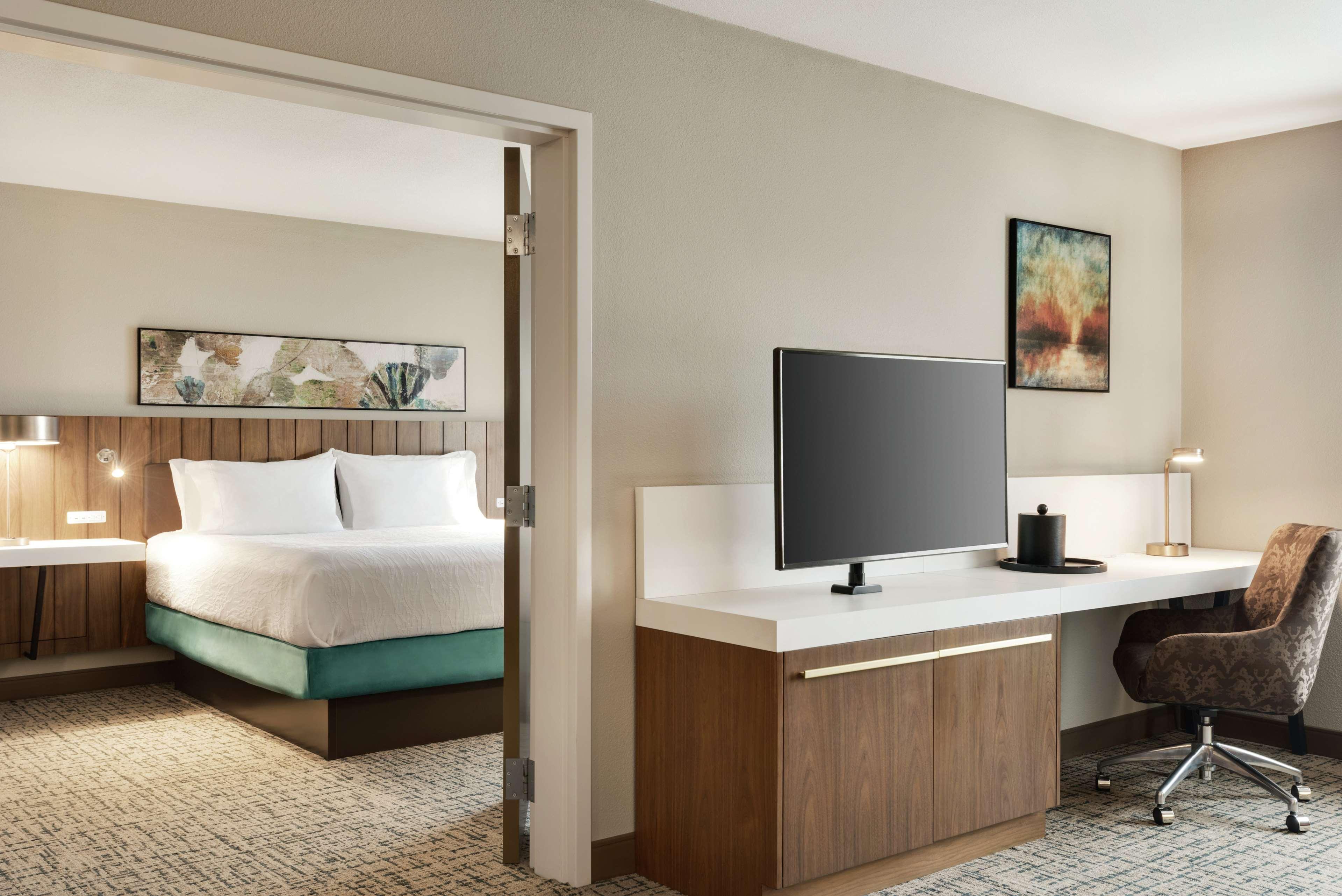 Hilton Garden Inn Dubuque Downtown Екстериор снимка