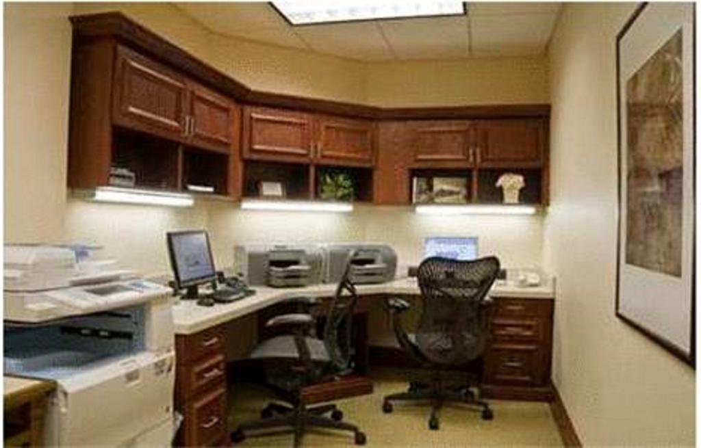 Hilton Garden Inn Dubuque Downtown Екстериор снимка
