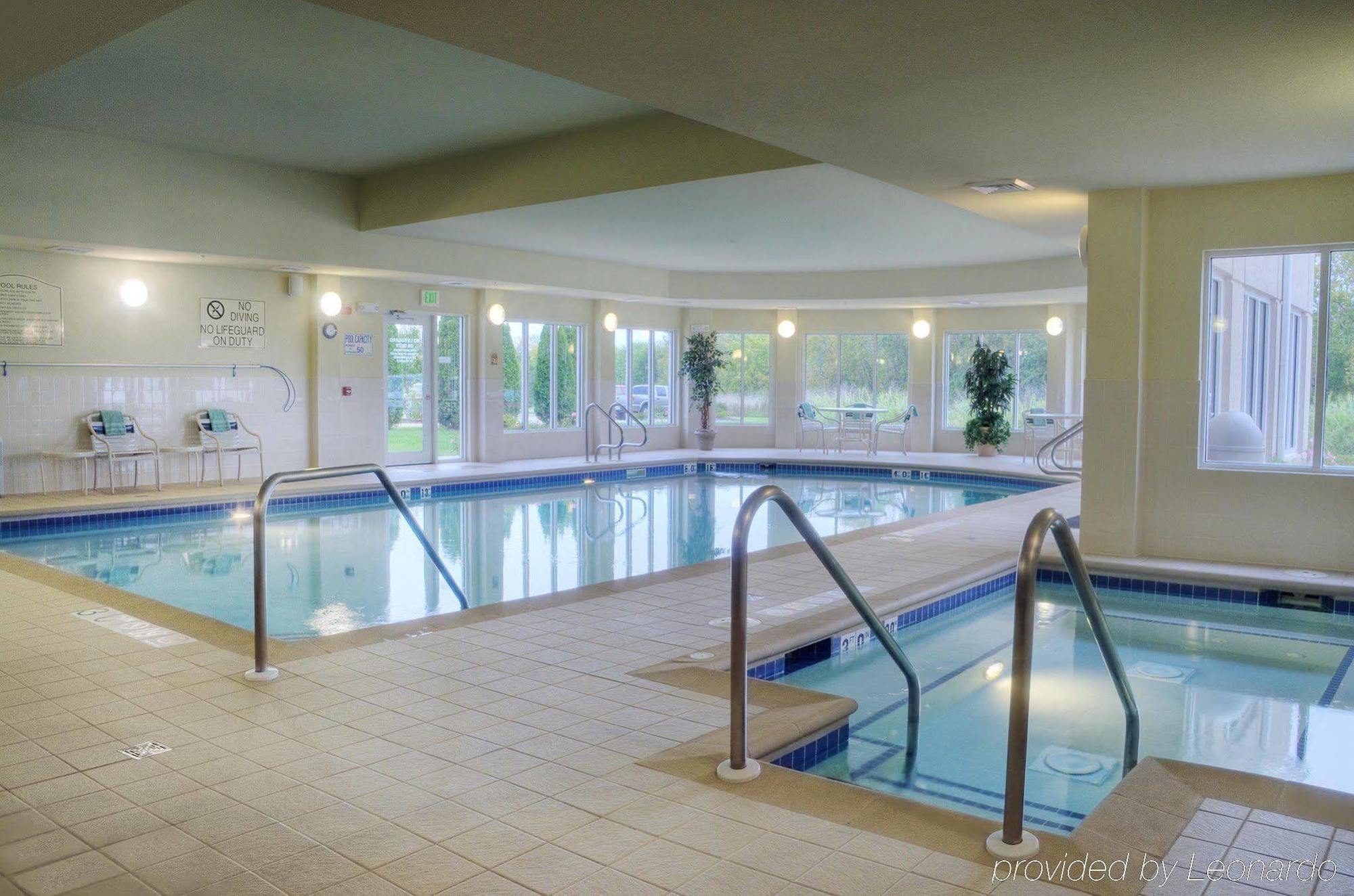 Hilton Garden Inn Dubuque Downtown Екстериор снимка